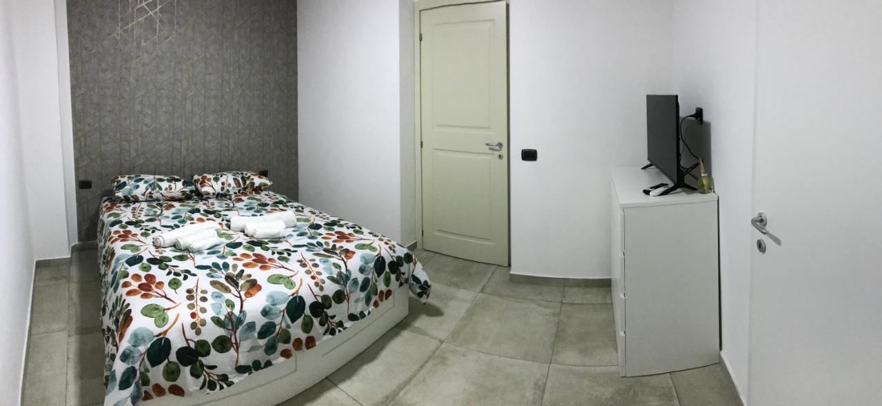 Gasthuis Nadyle House *